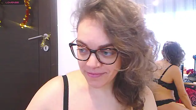 Ju-Hot online show from January 2025 02:39:01 PM