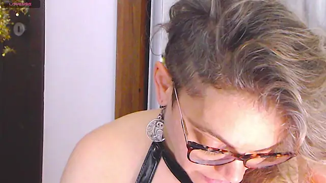 Ju-Hot online show from February 2025 07:21:01 PM