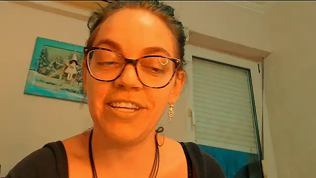 Ju-Hot online show from March 2026 05:18:01 PM