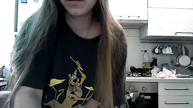 Snapshot of Misssweet_s chatting on March 2025 05:08:01 AM Misssweet s online show from March 2025 05:08:01 AM