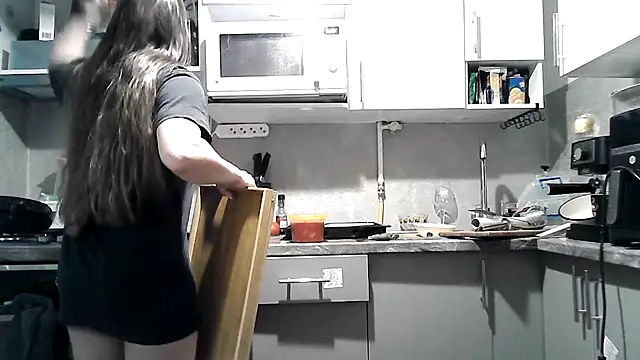 Snapshot of Misssweet_s chatting on September 2025 04:03:01 AM Misssweet s online show from September 2025 04:03:01 AM