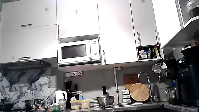 Snapshot of Misssweet_s chatting on November 2025 04:15:01 AM Misssweet s online show from November 2025 04:15:01 AM