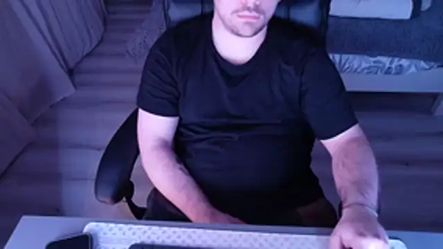 alexx0904 online show from April 2026 07:45:01 PM