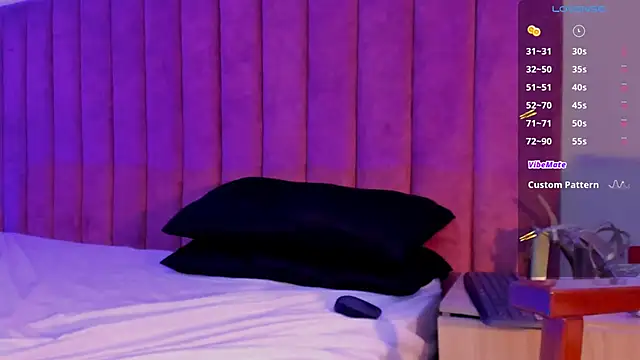 JulianaaHerrera online show from January 2025 02:28:02 PM