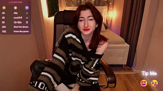 Violet Moreau online show from March 2026 08:59:01 PM