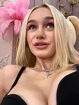 KristinaDane online show from February 2025 03:18:02 AM