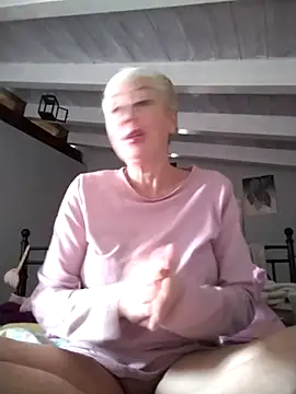 divinaerotica online show from March 2026 01:11:02 PM