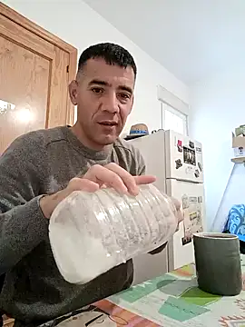 Snapshot of juanignacioargentino chatting on January 2025 09:44:02 AM juanignacioargentino online show from January 2025 09:44:02 AM