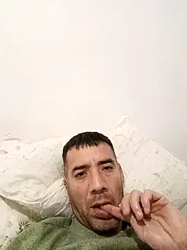 Snapshot of juanignacioargentino chatting on January 2025 08:32:02 AM juanignacioargentino online show from January 2025 08:32:02 AM