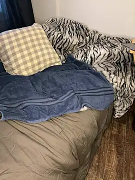 JuicyLuciee online show from February 2025 05:31:01 PM