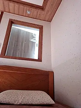 Tyyyggjju online show from November 2025 05:38:01 AM