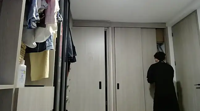 miketwink online show from March 2025 04:19:01 AM