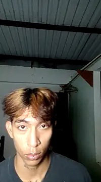 Snapshot of KasuHongoz chatting on March 2025 05:01:01 AM KasuHongoz online show from March 2025 05:01:01 AM