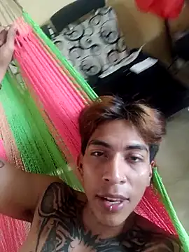 Snapshot of KasuHongoz chatting on March 2025 01:53:01 AM KasuHongoz online show from March 2025 01:53:01 AM