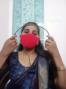 Snapshot of Tamil_roja17 chatting on June 2026 06:54:01 PM Tamil roja17 online show from June 2026 06:54:01 PM