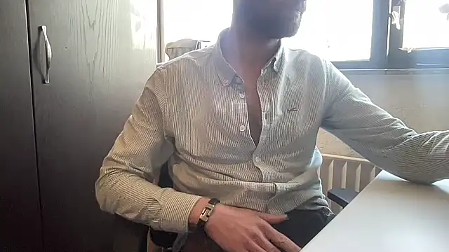 bullyboyy online show from February 2025 08:41:01 AM