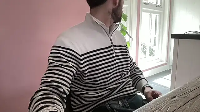 bullyboyy online show from April 2026 12:14:01 PM