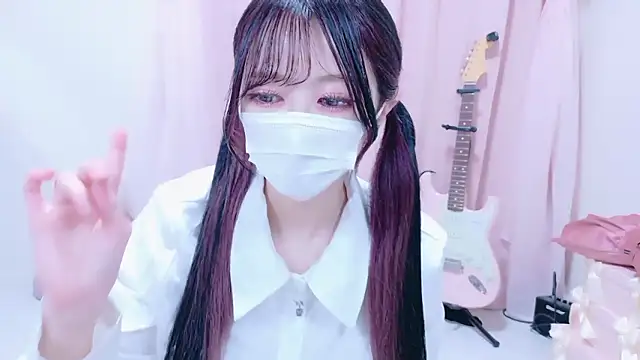 Snapshot of Megu-mimi chatting on October 2025 04:46:01 PM Megu-mimi online show from October 2025 04:46:01 PM