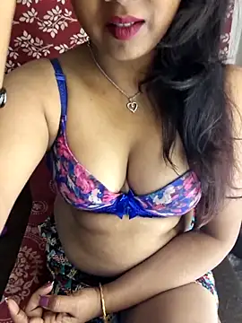 Cute Jiyaa online show from January 2026 07:45:01 PM