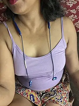 Cute Jiyaa online show from June 2026 06:28:01 PM