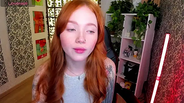 Maya Light online show from September 2025 02:04:02 AM