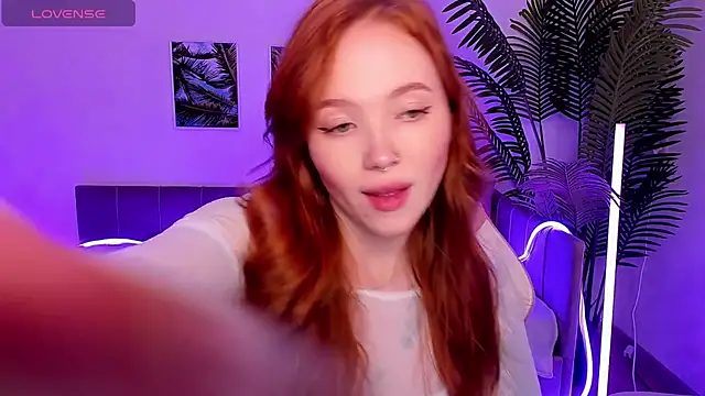 Maya Light online show from October 2025 02:11:01 AM