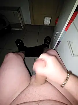 Snapshot of Usame_como_quieras chatting on February 2026 08:02:02 PM Usame como quieras online show from February 2026 08:02:02 PM