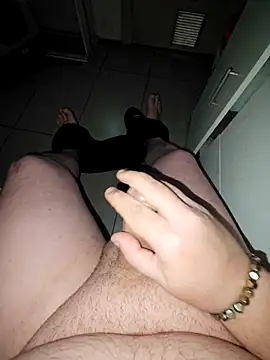 Snapshot of Usame_como_quieras chatting on February 2026 05:03:02 AM Usame como quieras online show from February 2026 05:03:02 AM