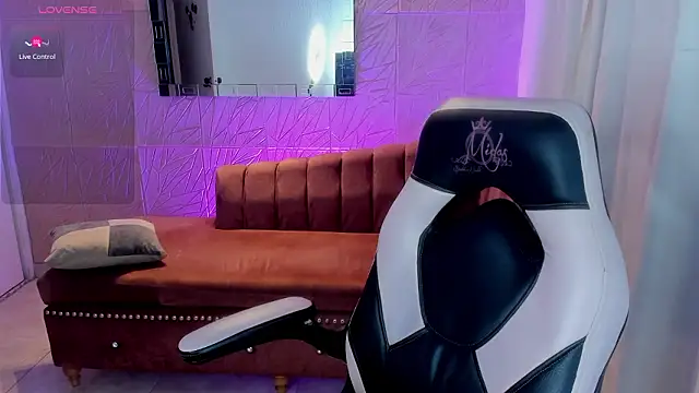 miss isabella m online show from February 2026 12:54:02 PM