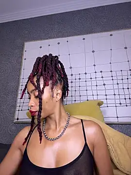 ZinaFreak online show from November 2025 07:30:01 PM