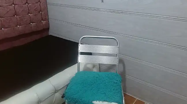 Ariasmithog online show from February 2025 01:33:01 AM