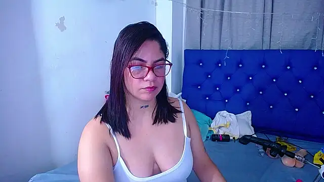 hornny cougar online show from September 2025 03:21:01 AM