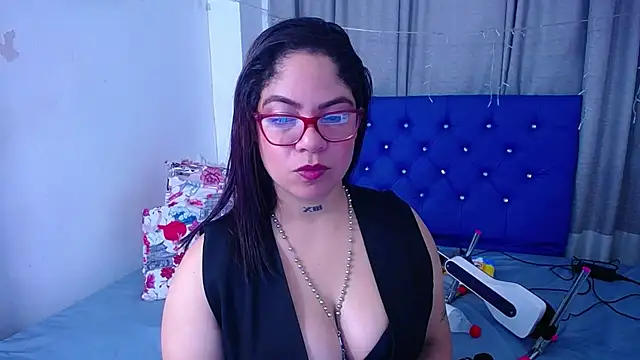 hornny cougar online show from October 2025 03:16:01 AM