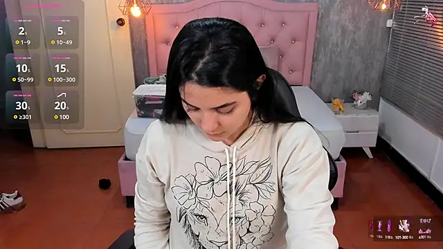 Hadley  online show from February 2025 04:19:02 AM