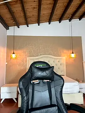 Hadley  online show from September 2025 03:17:02 AM