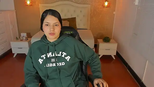 Hadley  online show from November 2025 03:50:01 AM