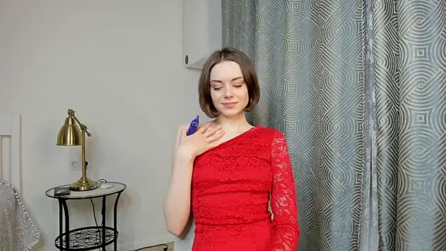 Snapshot of Hustle_Babyy chatting on February 2025 03:08:01 PM Hustle Babyy online show from February 2025 03:08:01 PM