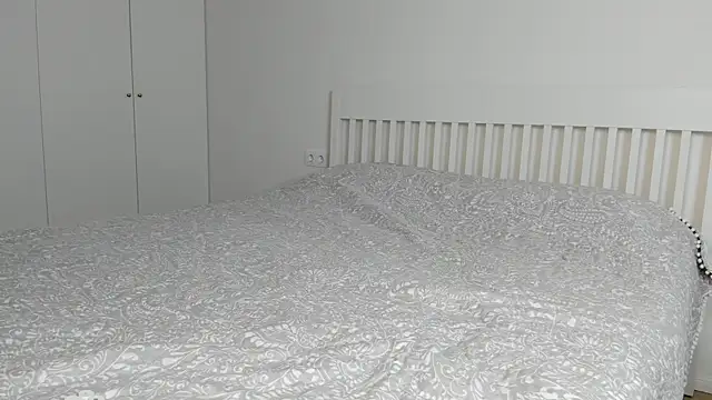 Snapshot of Hustle_Babyy chatting on March 2025 03:50:02 PM Hustle Babyy online show from March 2025 03:50:02 PM