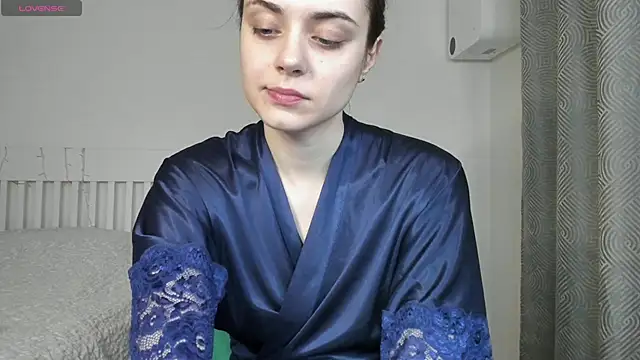 Snapshot of Hustle_Babyy chatting on September 2025 06:42:01 PM Hustle Babyy online show from September 2025 06:42:01 PM