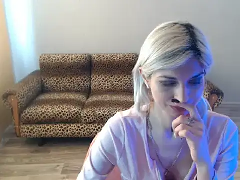 SexyBeatriice online show from March 2025 10:17:01 AM