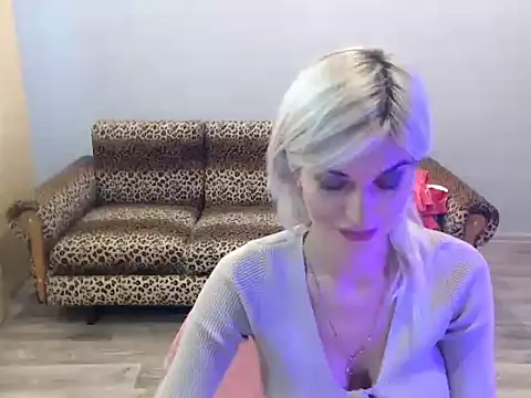 SexyBeatriice online show from October 2025 06:22:02 AM