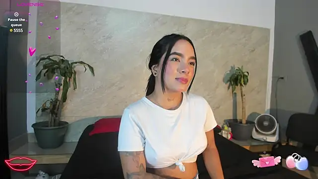 Estefy gomez09 online show from February 2025 08:13:01 PM