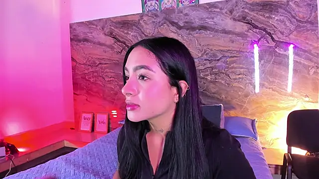 Snapshot of Estefy_gomez09 chatting on May 2026 12:21:01 PM Estefy gomez09 online show from May 2026 12:21:01 PM