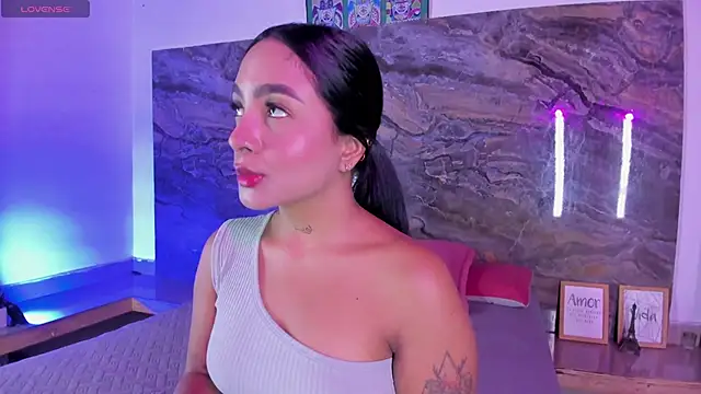 Snapshot of Estefy_gomez09 chatting on June 2026 12:51:01 PM Estefy gomez09 online show from June 2026 12:51:01 PM