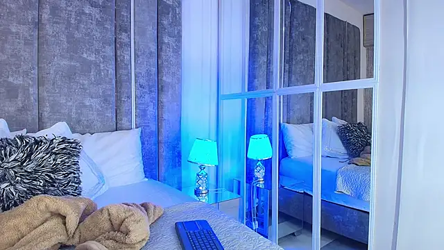 AliDiaz  online show from March 2026 07:32:02 PM