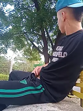 arevalo1124 online show from September 2025 09:38:01 PM