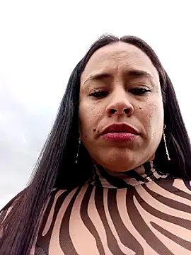 kamila lovee online show from February 2025 08:49:02 PM