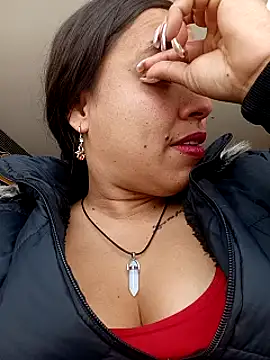 kamila lovee online show from October 2025 03:52:01 PM