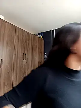 kamila lovee online show from November 2025 08:07:01 PM