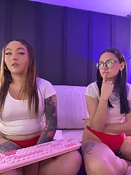  Emma11 online show from November 2025 07:46:02 PM